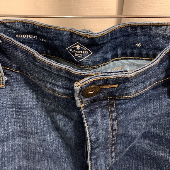 St. John’s Bay BootCut Jeans Size 16 with stretch - Picture 2 of 3